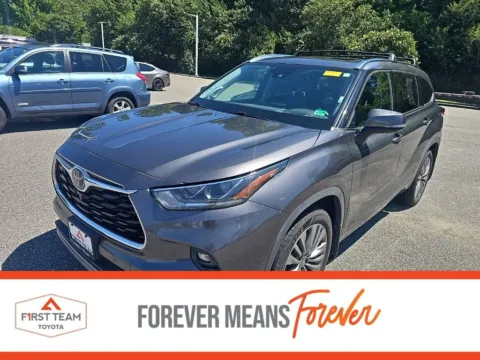 Gray 2020 Toyota Highlander Platinum for sale in Chesapeake, VA