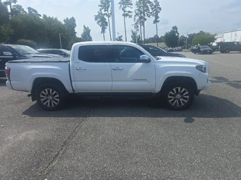 More photos of 2020 Toyota Tacoma Limited at First Team Toyota, VA
