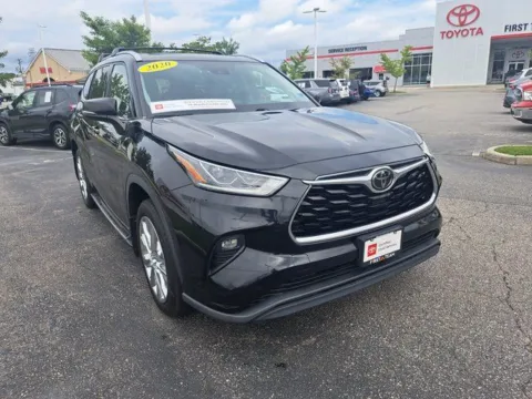 More photos of 2020 Toyota Highlander Limited at First Team Toyota, VA