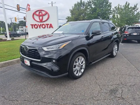 Photos of 2020 Toyota Highlander Limited for sale in Chesapeake, VA at First Team Toyota