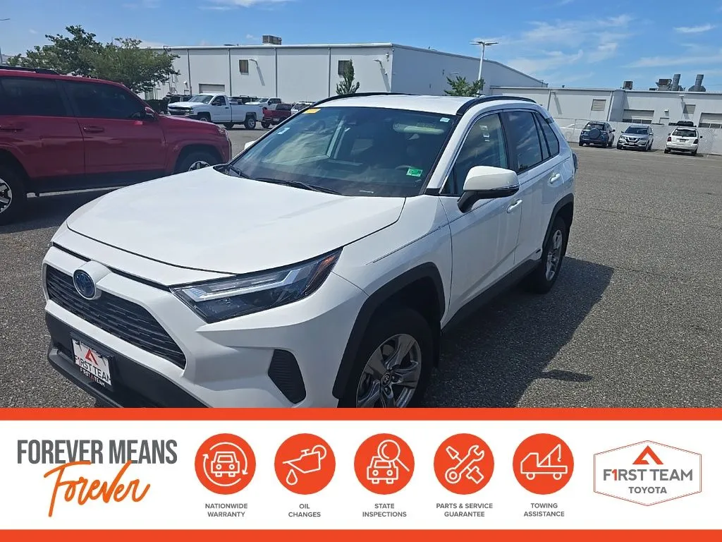 White 2024 Toyota RAV4 Hybrid XLE for sale in Chesapeake, VA