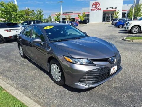 More photos of 2019 Toyota Camry Hybrid LE at First Team Toyota, VA