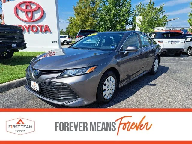 Gray 2019 Toyota Camry Hybrid LE for sale in Chesapeake, VA
