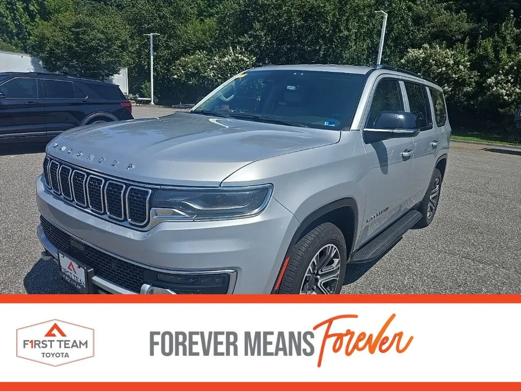 Silver 2023 Jeep Wagoneer Series II for sale in Chesapeake, VA