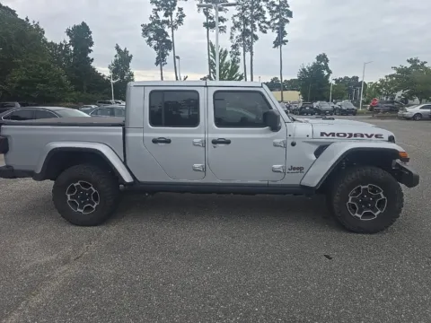 More photos of 2022 Jeep Gladiator Mojave at First Team Toyota, VA