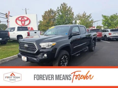 Black 2018 Toyota Tacoma TRD Off-Road for sale in Chesapeake, VA
