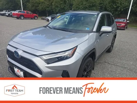 Silver 2022 Toyota RAV4 Hybrid SE for sale in Chesapeake, VA