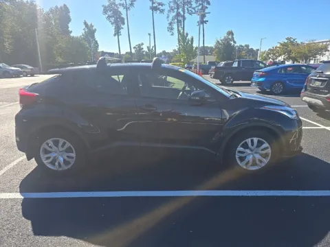 More photos of 2021 Toyota C-HR LE at First Team Toyota, VA