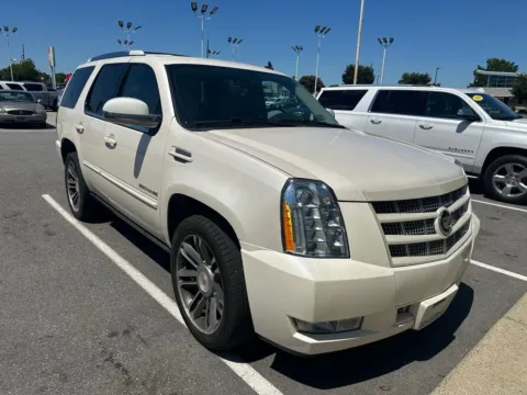 More photos of 2013 Cadillac Escalade Premium at First Team Hampton Chevrolet, VA