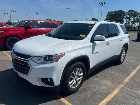 Photos of 2019 Chevrolet Traverse LT for sale in Hampton, VA at First Team Hampton Chevrolet