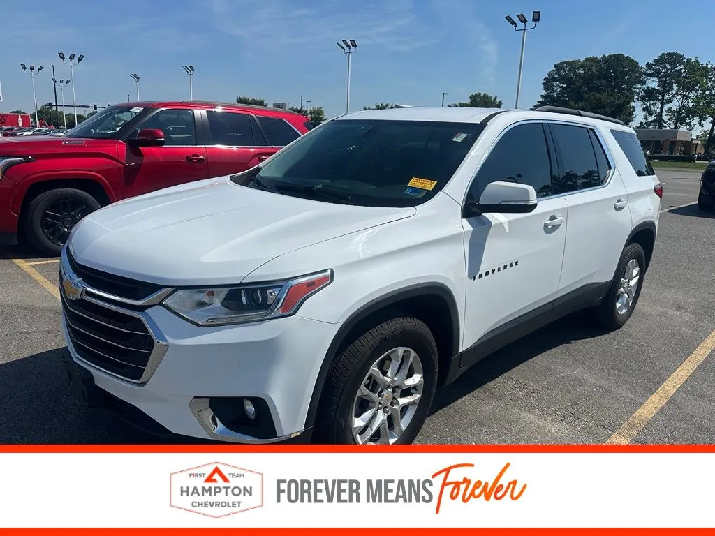 White 2019 Chevrolet Traverse LT for sale in Hampton, VA