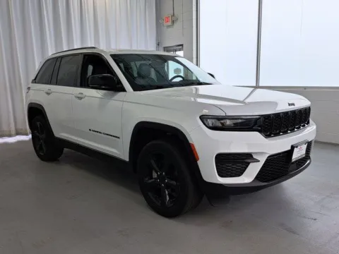 More photos of 2022 Jeep Grand Cherokee Altitude at First Team Hampton Chevrolet, VA