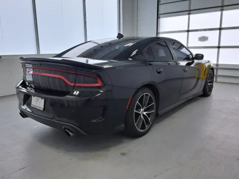 More photos of 2018 Dodge Charger R/T Scat Pack at First Team Hampton Chevrolet, VA
