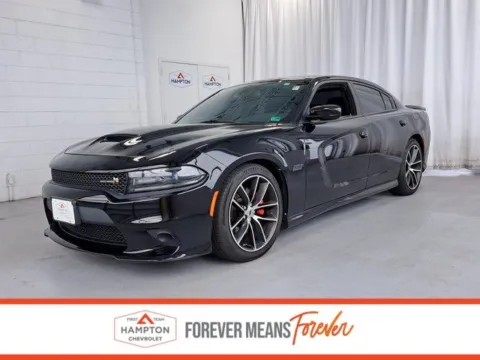 Black 2018 Dodge Charger R/T Scat Pack for sale in Hampton, VA
