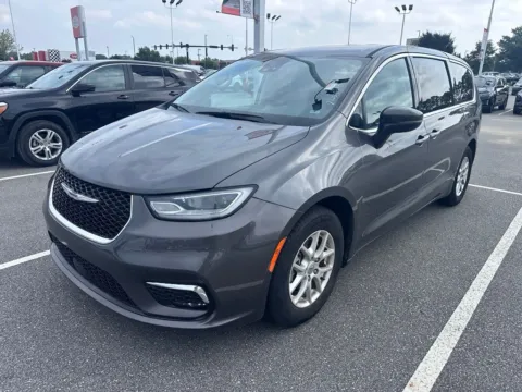 Photos of 2023 Chrysler Pacifica Touring L for sale in Hampton, VA at First Team Hampton Chevrolet