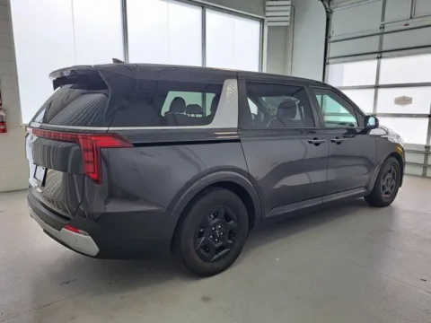 More photos of 2025 Kia Carnival LXS at First Team Hampton Chevrolet, VA