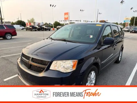 Blue 2015 Dodge Grand Caravan SXT for sale in Hampton, VA