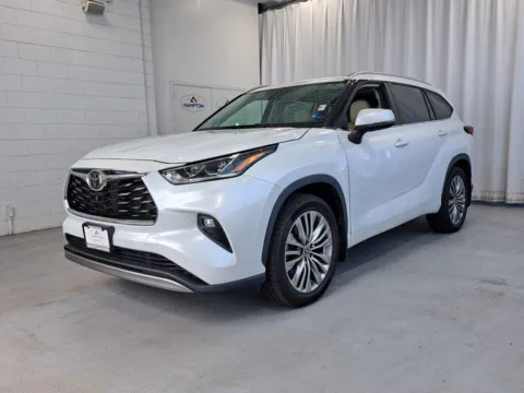 Photos of 2022 Toyota Highlander Platinum for sale in Hampton, VA at First Team Hampton Chevrolet