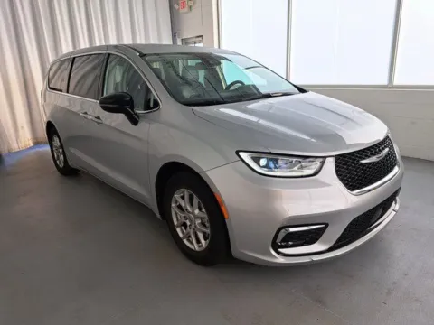 More photos of 2024 Chrysler Pacifica Touring L at First Team Hampton Chevrolet, VA