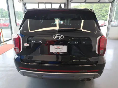 More photos of 2024 Hyundai Palisade SEL at First Team Hampton Chevrolet, VA