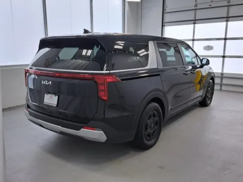 More photos of 2025 Kia Carnival LXS at First Team Hampton Chevrolet, VA