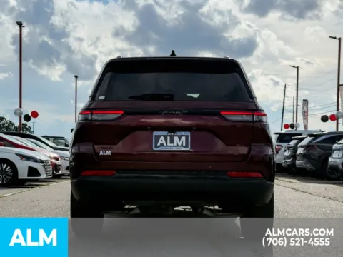 More photos of 2025 Jeep Grand Cherokee Altitude at ALM Hyundai Athens, GA