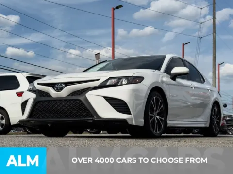 Photos of 2020 Toyota Camry SE for sale in Athens, GA at ALM Hyundai Athens