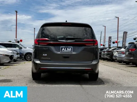 More photos of 2023 Chrysler Pacifica Touring L at ALM Hyundai Athens, GA