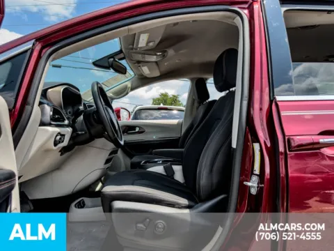 More photos of 2019 Chrysler Pacifica Touring Plus at ALM Hyundai Athens, GA