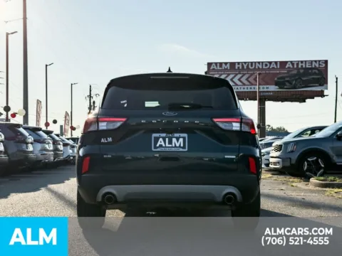 More photos of 2020 Ford Escape SE at ALM Hyundai Athens, GA