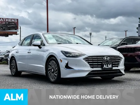 More photos of 2021 Hyundai Sonata Hybrid Limited at ALM Hyundai Athens, GA