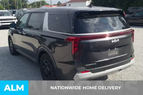 More photos of 2025 Kia Carnival LXS at ALM Hyundai Athens, GA