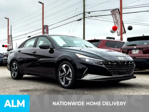 More photos of 2022 Hyundai Elantra Hybrid Limited at ALM Hyundai Athens, GA