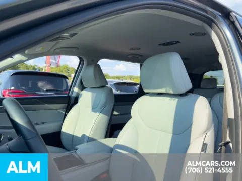 More photos of 2023 Hyundai Palisade SEL at ALM Hyundai Athens, GA