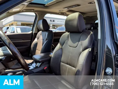 More photos of 2022 Kia Telluride SX at ALM Hyundai Athens, GA