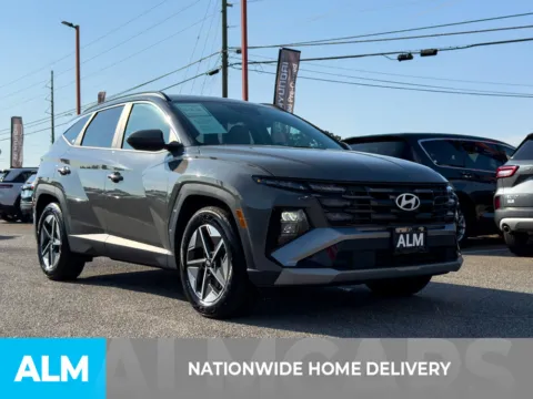 More photos of 2025 Hyundai Tucson SEL at ALM Hyundai Athens, GA