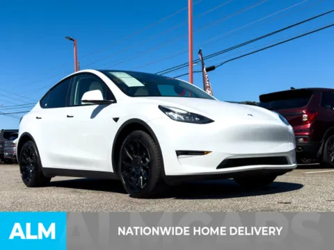 More photos of 2022 Tesla Model Y Long Range at ALM Hyundai Athens, GA