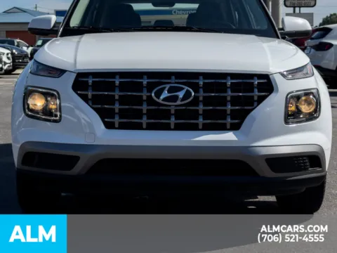 More photos of 2025 Hyundai Venue SEL at ALM Hyundai Athens, GA