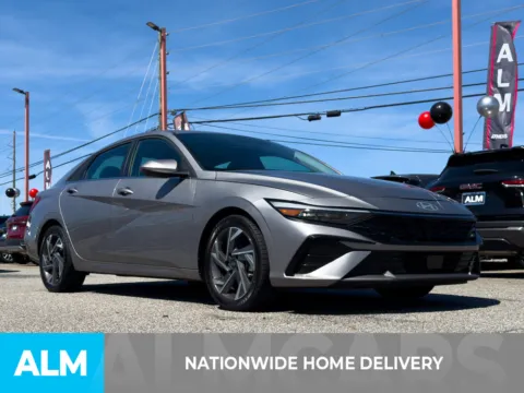 More photos of 2025 Hyundai Elantra SEL Convenience at ALM Hyundai Athens, GA