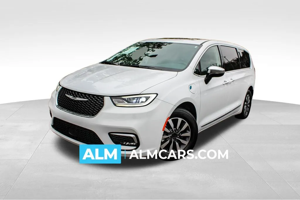 White 2023 Chrysler Pacifica Hybrid Limited for sale in Buford, GA