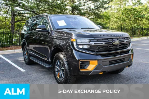 More photos of 2025 Ford Expedition Tremor at ALM Mall of Georgia, GA