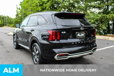 More photos of 2021 Kia Sorento S at ALM Mall of Georgia, GA