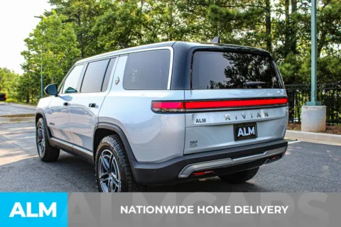 More photos of 2026 Rivian R1S Dual Standard at ALM Mall of Georgia, GA