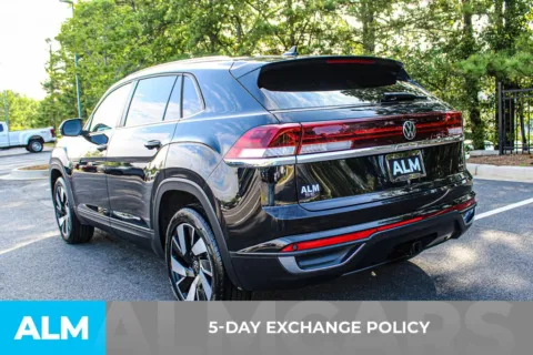 More photos of 2025 Volkswagen Atlas Cross Sport 2.0T SE w/Technology at ALM Mall of Georgia, GA