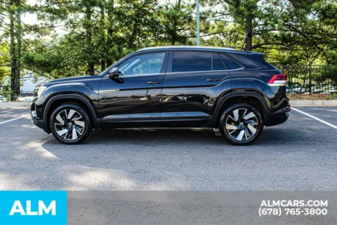 More photos of 2025 Volkswagen Atlas Cross Sport 2.0T SE w/Technology at ALM Mall of Georgia, GA