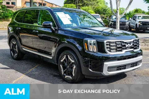 More photos of 2025 Kia Telluride S at ALM Mall of Georgia, GA