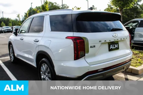More photos of 2024 Hyundai Palisade SEL at ALM Mall of Georgia, GA