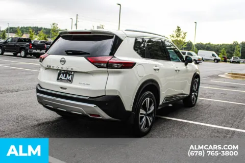 More photos of 2023 Nissan Rogue Platinum at ALM Mall of Georgia, GA