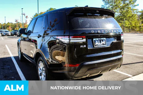 More photos of 2019 Land Rover Discovery SE at ALM Mall of Georgia, GA