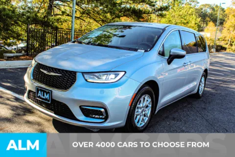 Photos of 2023 Chrysler Pacifica Touring L for sale in Buford, GA at ALM Mall of Georgia
